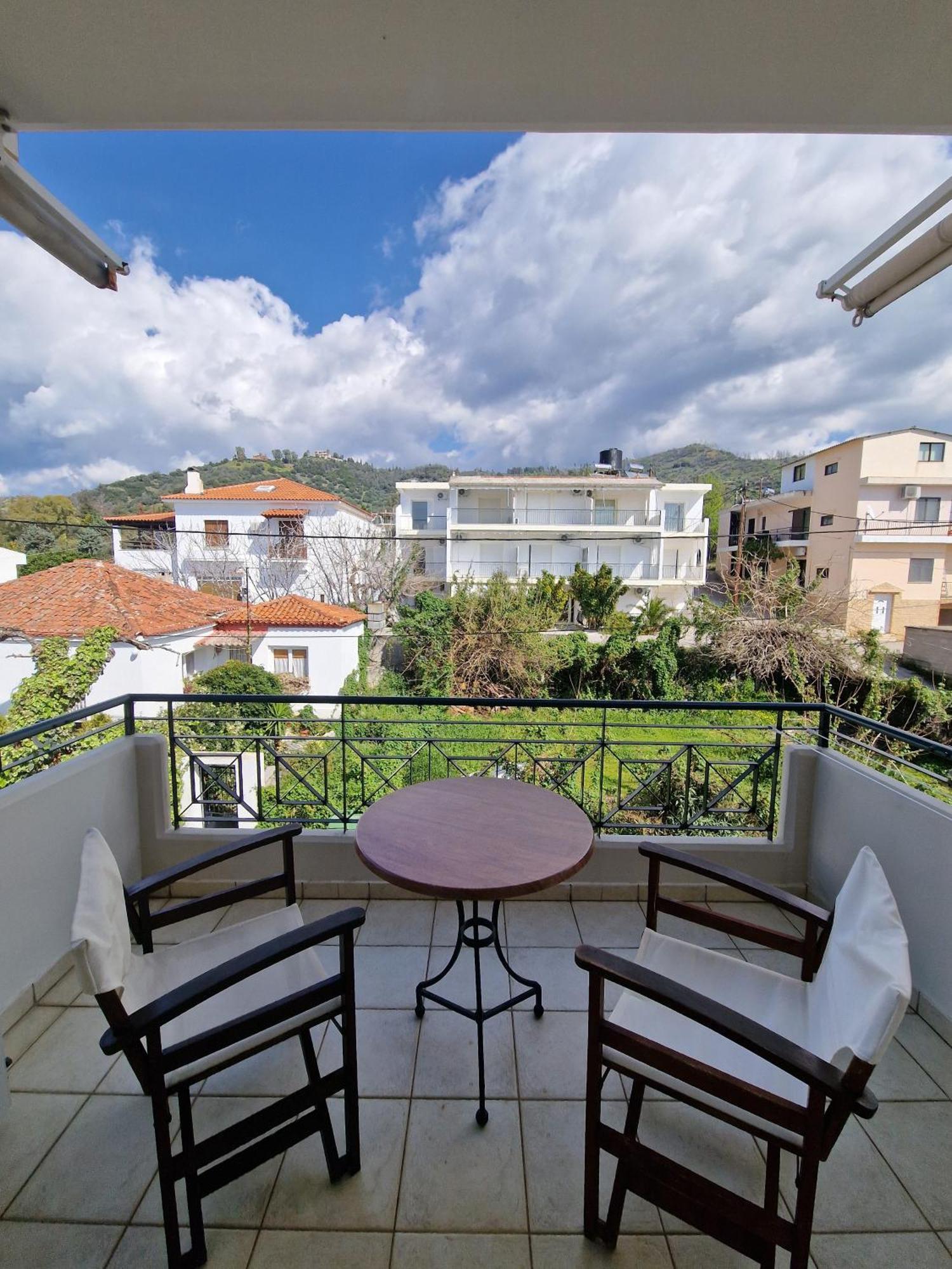 Апарт отель Porto Xronia Khronia Экстерьер фото